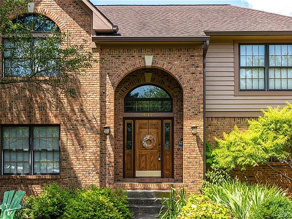 4th image of 617 Towncrest Dr