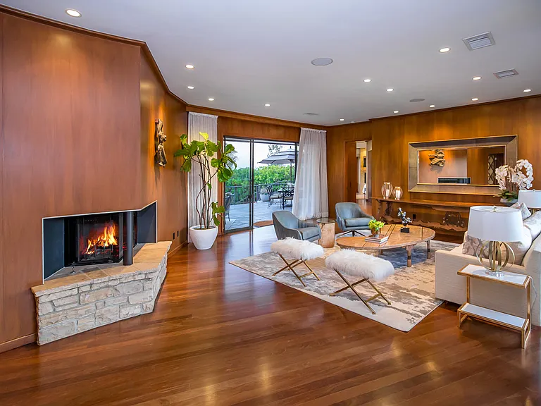 1131 Miradero Rd — Photo 12