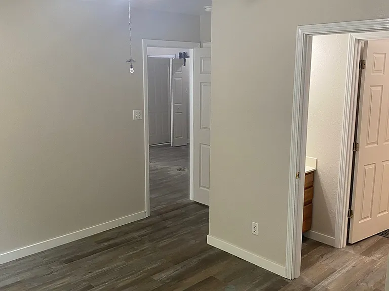 4866 Richmond Dr — Photo 39
