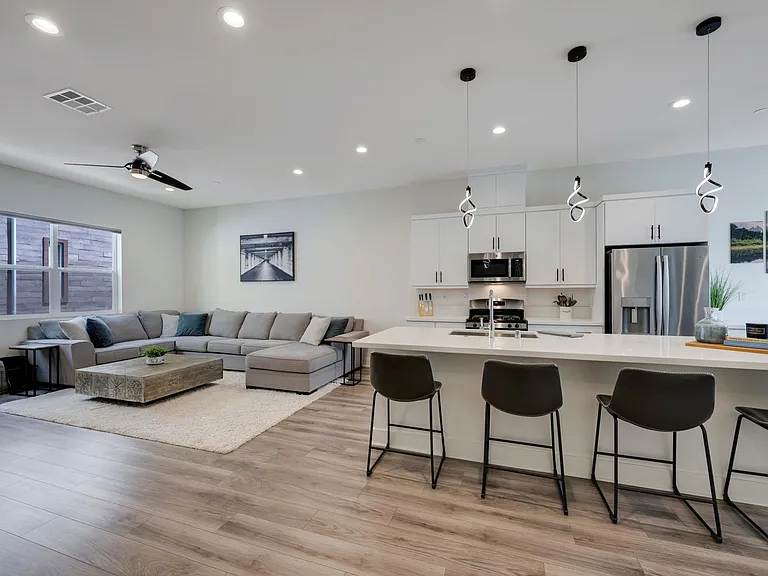 987 E Mason Ln #130 — Photo 14