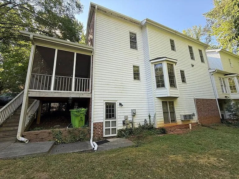 1105 Banbury Woods Pl — Photo 17