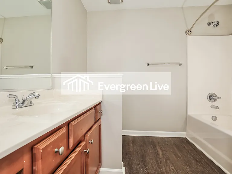 4019 Shallowcreek Ct — Photo 10
