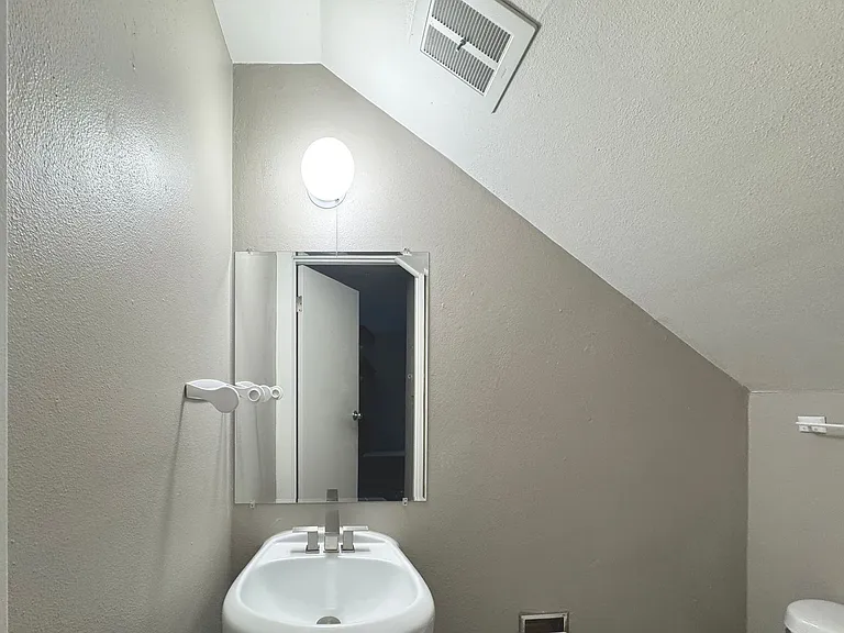 French Quarter Apartments — Photo 56
