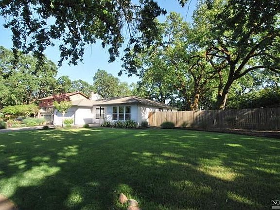 2nd image of 17649 Arnold Dr