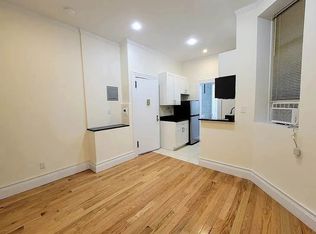 226 E 26th St #1Z, New York, NY 10010