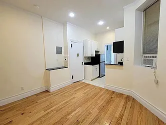 226 East 26th Street, #1Z