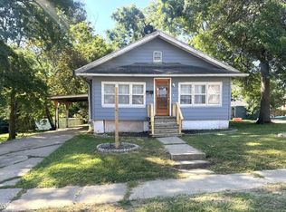 508 E Oak St, Centerville, IA 52544