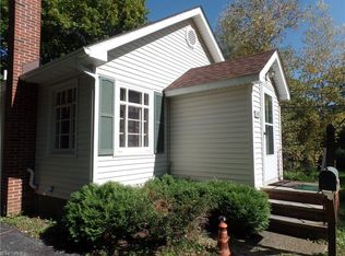 445 N Hambden St, Chardon, OH 44024