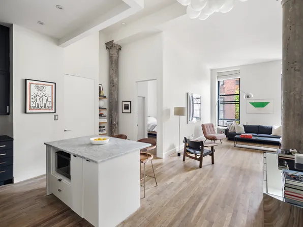 250 Mercer Street image 1 of 11