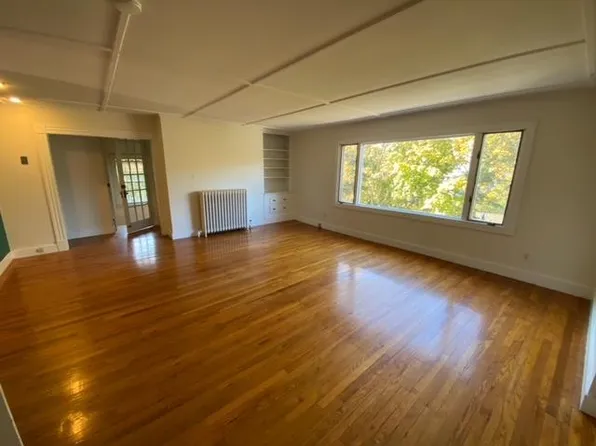 85 High St #5, Rockport, MA 01966