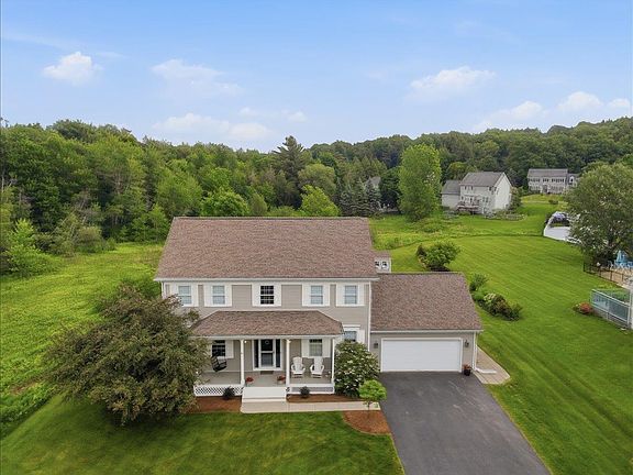 2nd image of 253 Barrett Lane