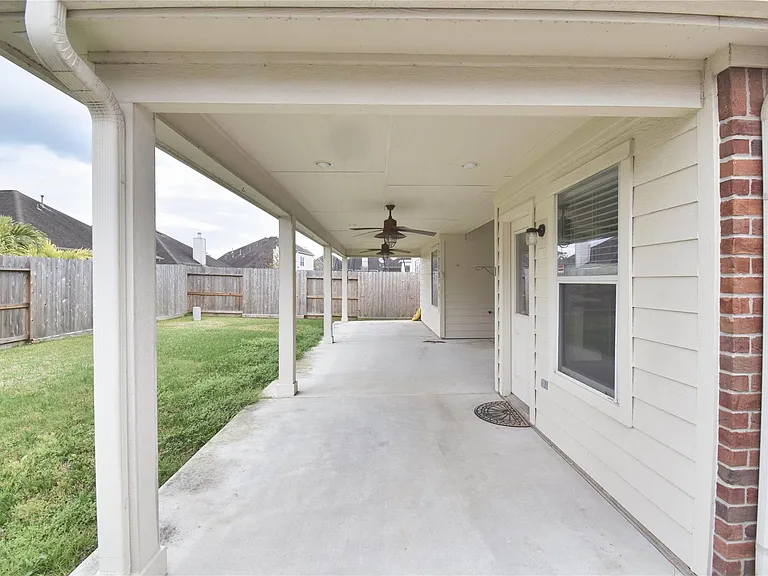 30315 Castle Forest Dr — Photo 21