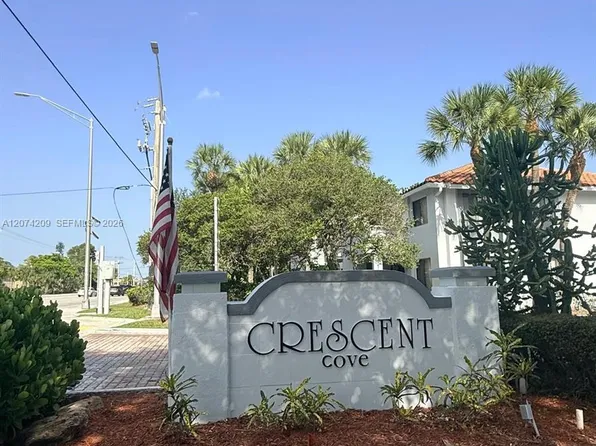 3228 Coral Lake Dr, Pompano Beach, FL