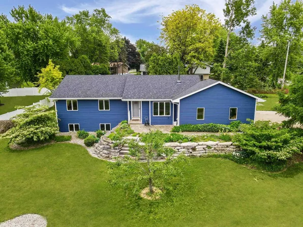 N1582 MERRIMAC DRIVE, Greenville, WI 54942