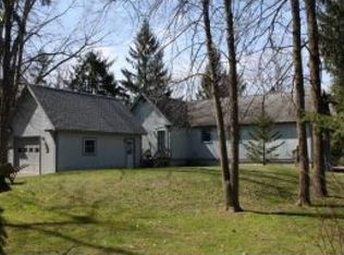 240 Carry Bay Ln, North Hero, VT 05474