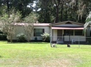 9389 Florida St, Fanning Springs, FL 32693