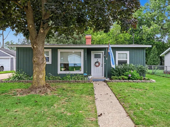 2405 Shasta Dr, Kalamazoo, MI 49004