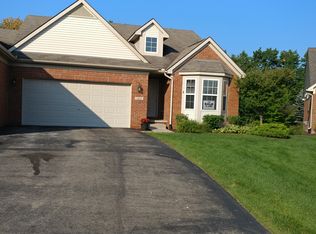 1856 Genoa Cir, Howell, MI 48843