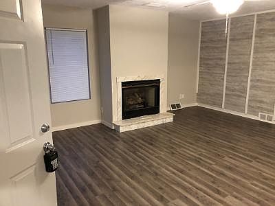 5th image of 4222 S Fairview Dr