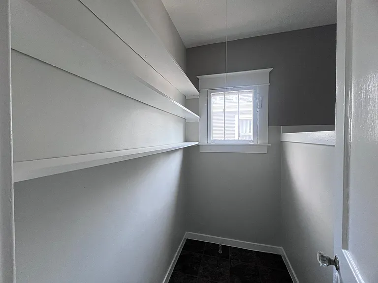 317 Pine Ave NW — Photo 11