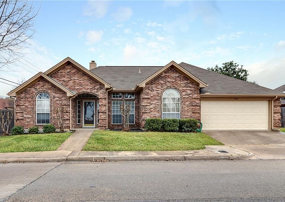 1st image of 1301 Danielle Dr