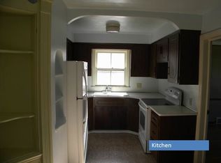 13570 Cedar Rd, University Heights, OH 44118