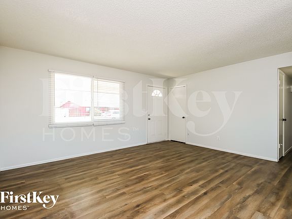 2nd image of 5756 W Cortez St