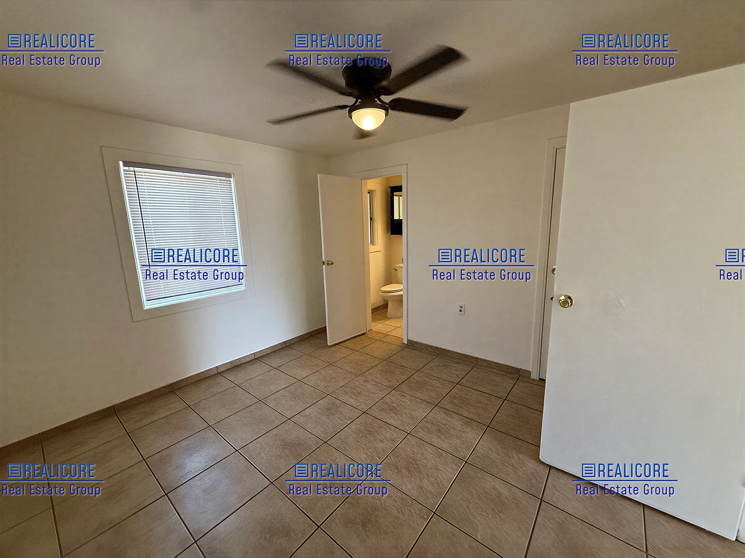 1 bed, 700 sqft, $1,695 — Photo 2