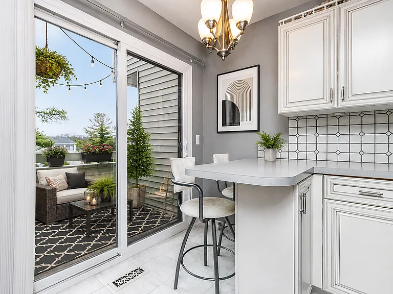 6221 Acropolis Dr SE #6221 — Photo 4