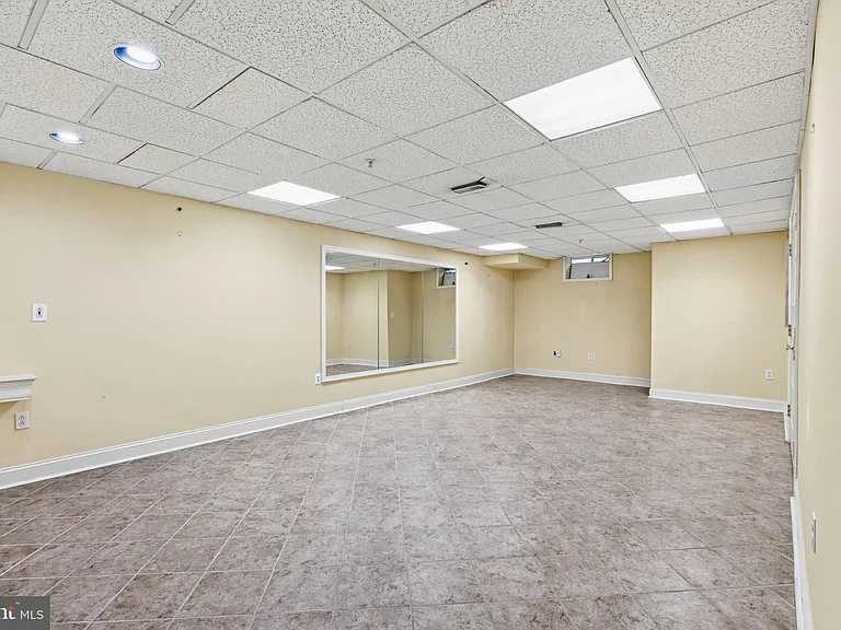 80 Chadwick Cir — Photo 42