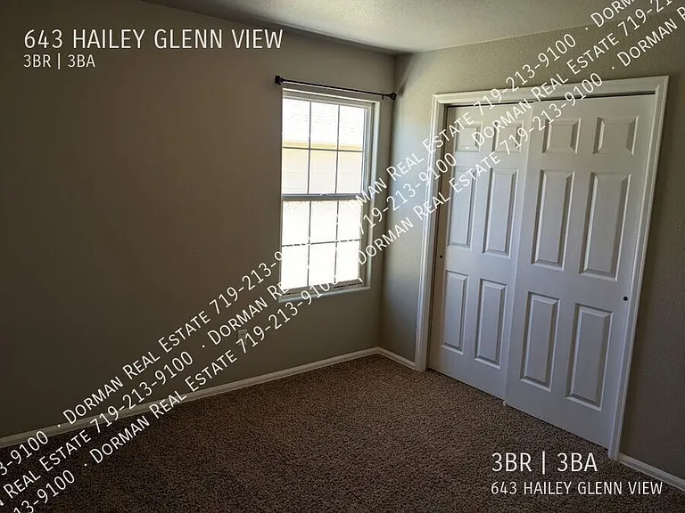 643 Hailey Glenn Vw — Photo 8