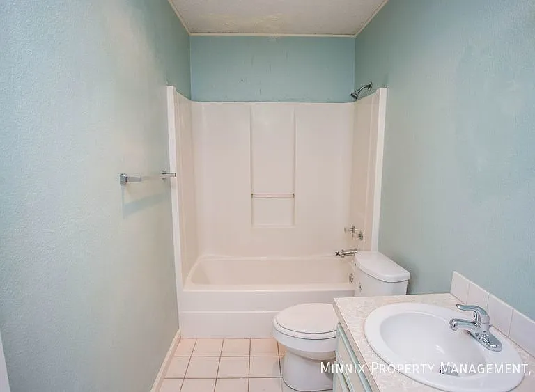 5719 Itasca St — Photo 14