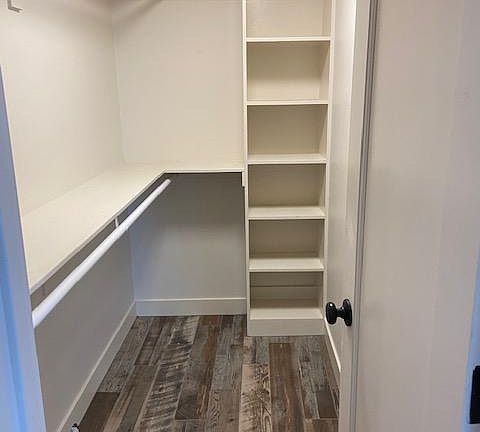 4th image of 2537 E Maroa Ave