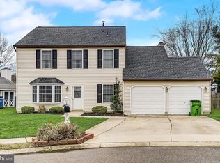 103 Mockingbird Ct, Logan Township, NJ 08085