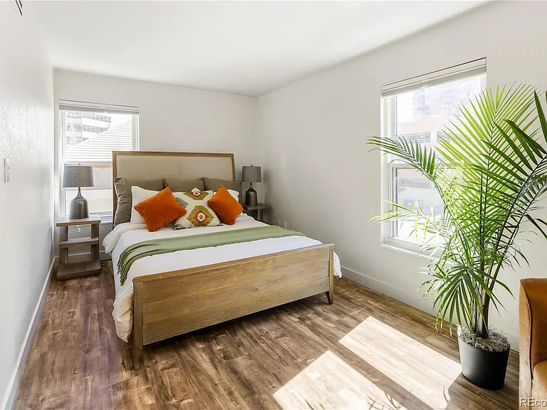 2 Adams St #207 — Photo 4