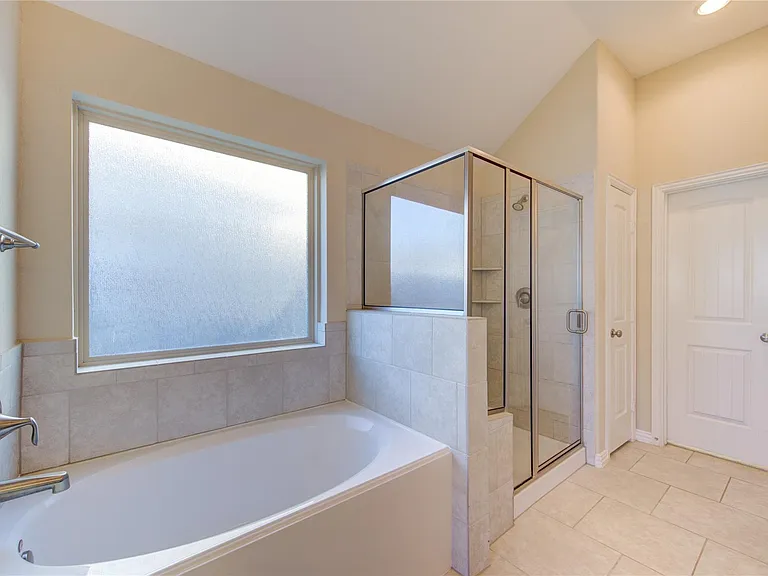 6519 Point Hollow Ln — Photo 42
