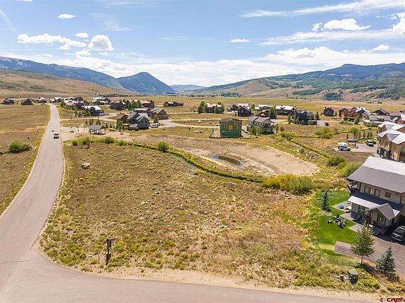 3rd image of 266 Elk Valley Road