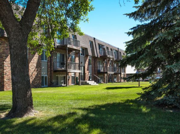Greenfield Estates, 7635 Greenfield Ave, Saint Paul, MN 55112