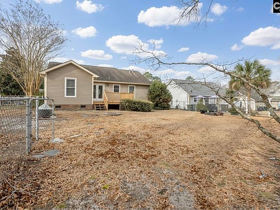 2nd image of 116 Pear Ct