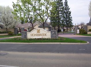 1983 Stonebrook Ln E, Clovis, CA