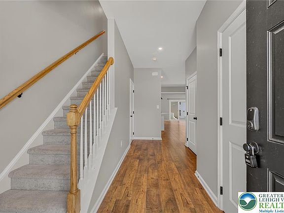 5th image of 546 North St