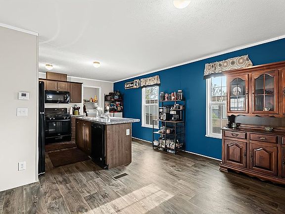4th image of 322 Timberlane Dr