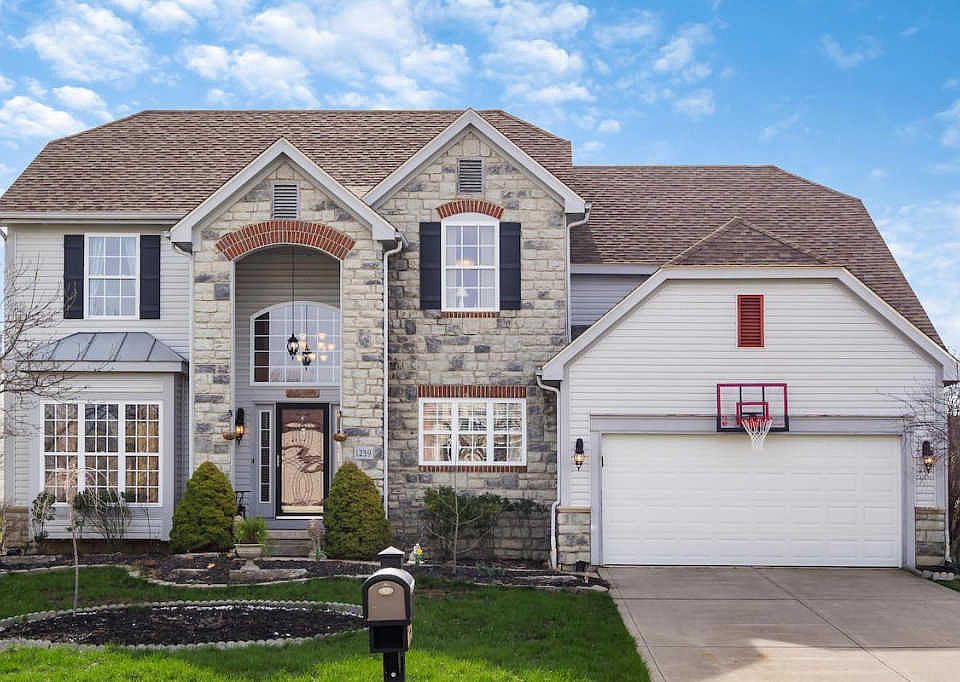 1st image of 1239 Royal Oak Dr