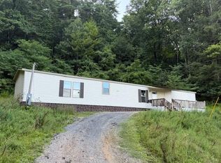 126 Cook St, Lester, WV 25865