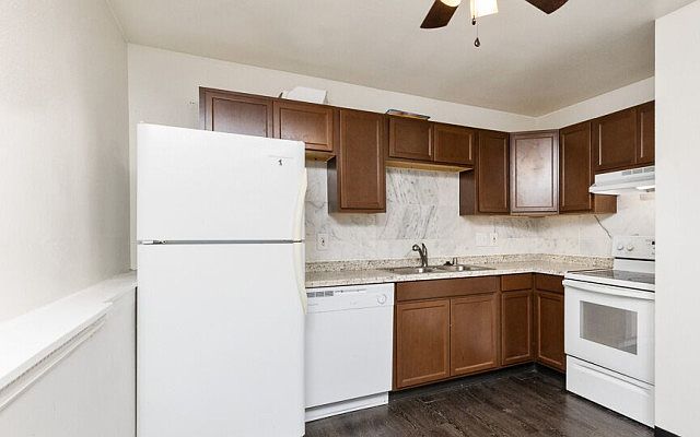 1st image of 717 N Bliss St APT 4