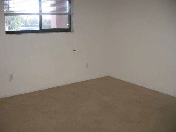 3rd image of 2221 E 5th St APT 14