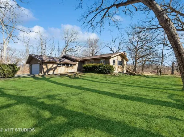 9802 Clark Rd, Richmond, IL 60071