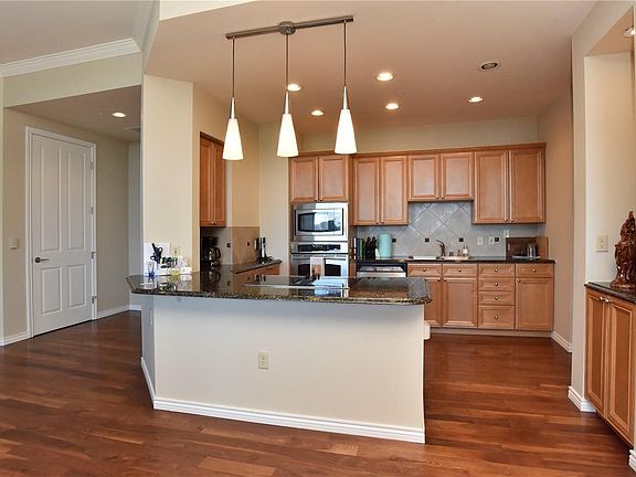5th image of 8100 E Union Ave Unit 1908