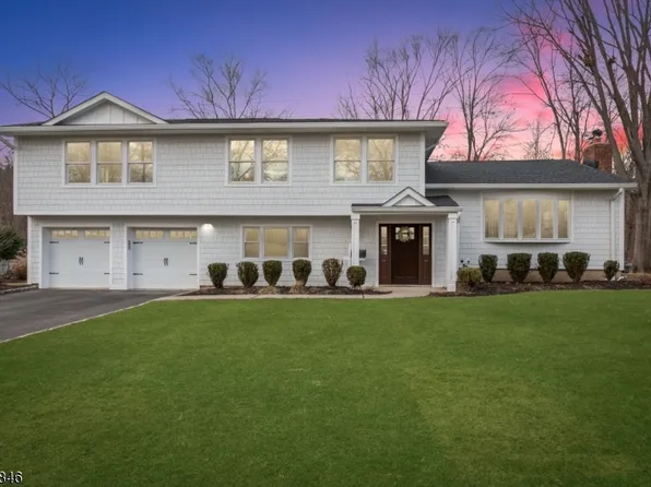172 Woodbine Cir, New Providence Boro, NJ 07974