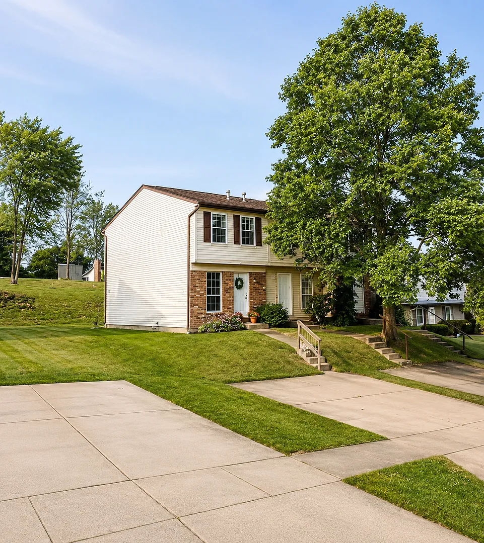 Welcome to the Townhomes at Greenvalley! — Photo 1